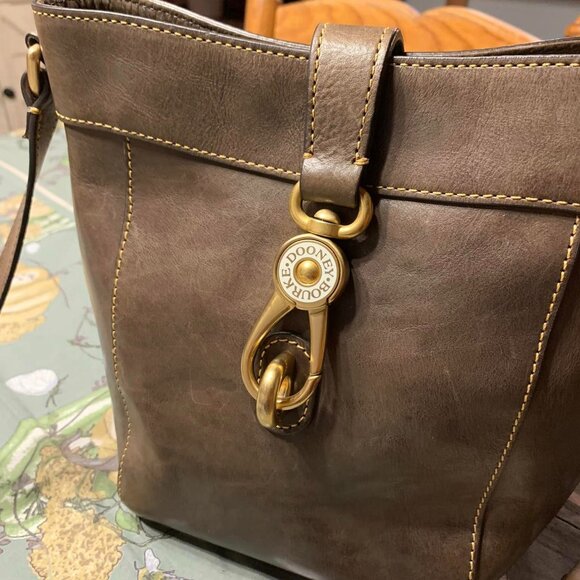 Dooney & Bourke Sadie Feedbag Elephant gray - Picture 1 of 5